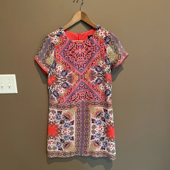 Lulus Sangria Coral Pink Tile Print Shift Dress in Multi‎ Size Extra Small - Picture 3 of 8